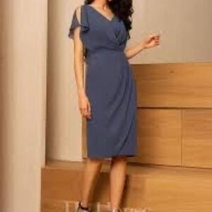 JJ's House NWT V-Neck Chiffon Stormy Cape Mid Knee Sheath Dress Sz 2